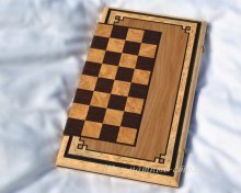 Эксклюзивные шахматы-нарды ручной работы